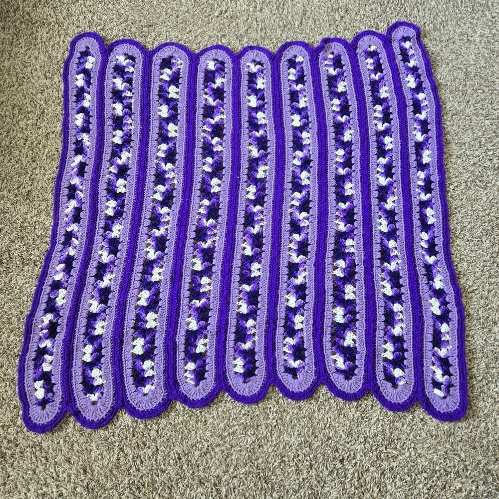 Vintage Handmade Crocheted Baby Blanket Purples-White Unisex 45 X 42 Crib Carry - Picture 6 of 9